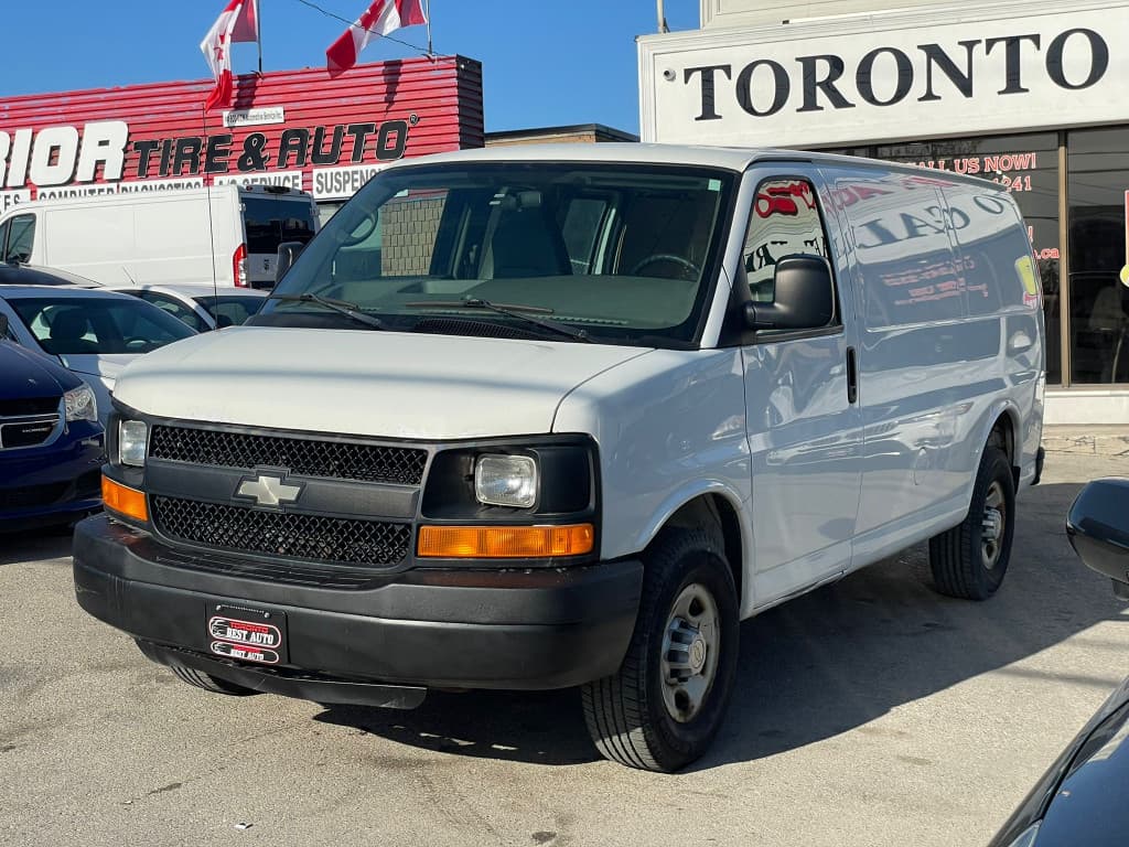 2010 Chevrolet Express Cargo Van - photo 5