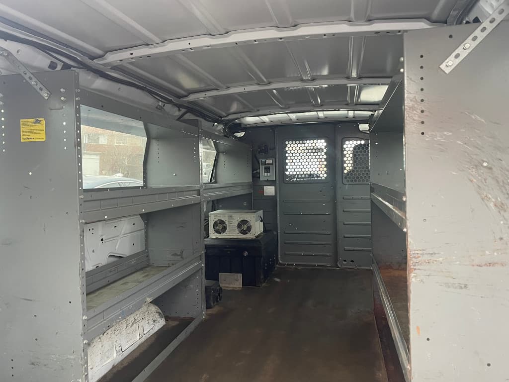 2011 Ford Econoline Cargo Van - photo 15