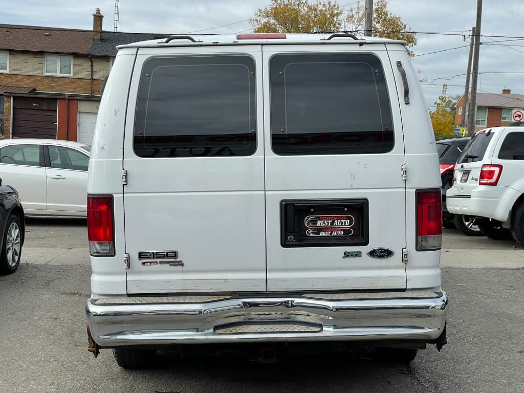2012 Ford Econoline Cargo Van - photo 16