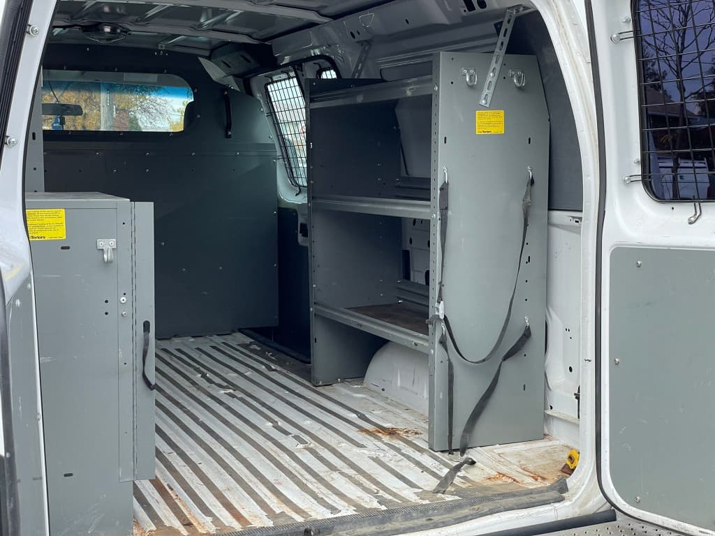 2012 Ford Econoline Cargo Van - photo 17