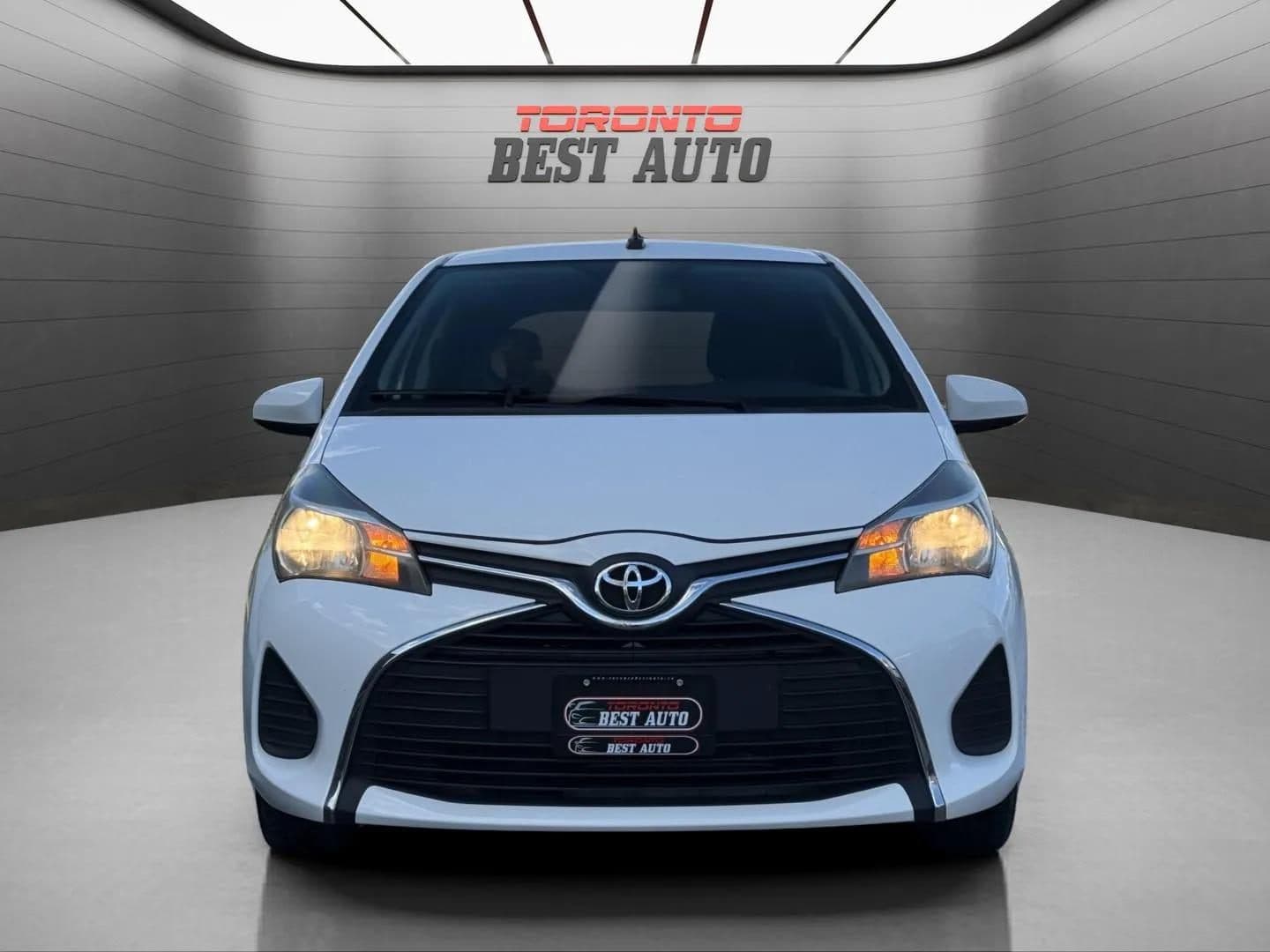 2015 Toyota Yaris - photo 2