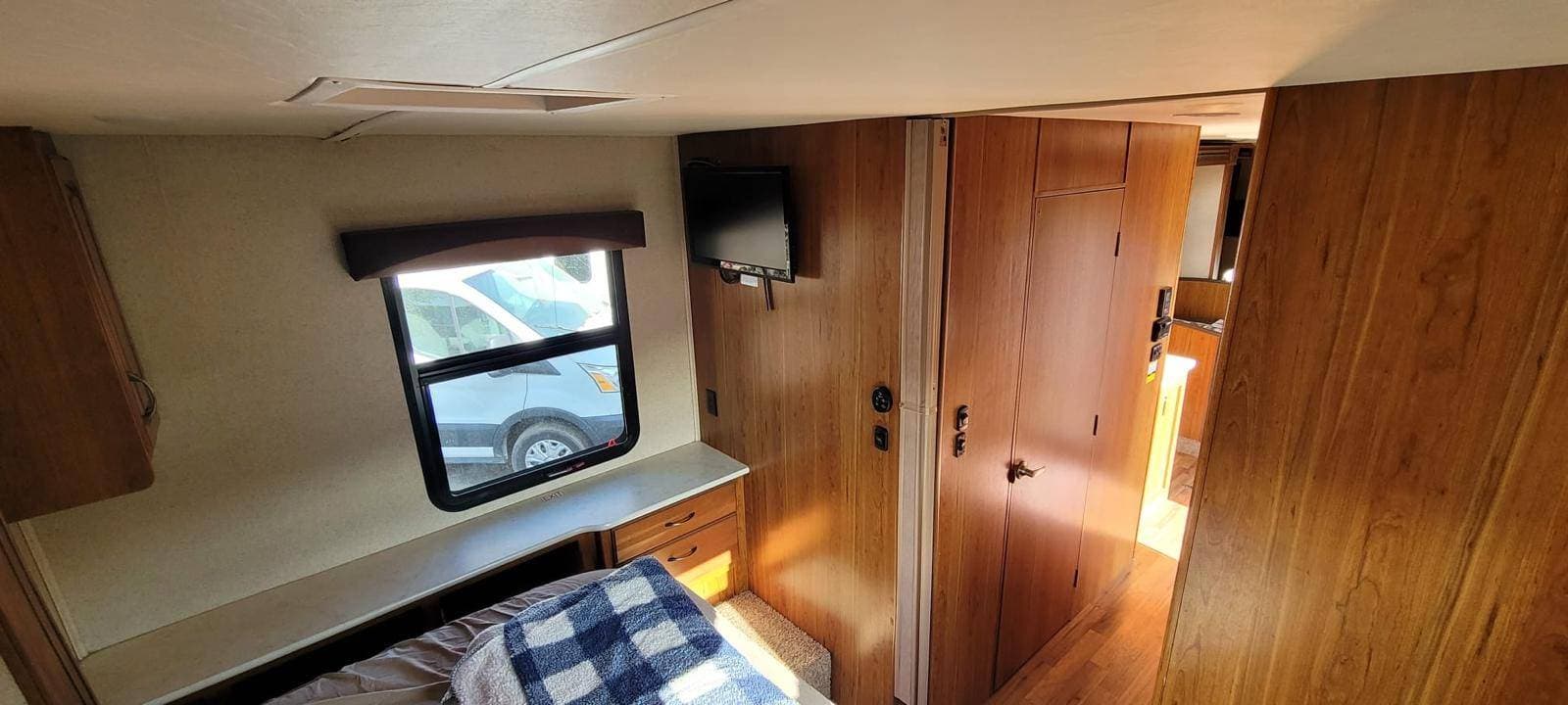 2016 Jayco Greyhawk - photo 34