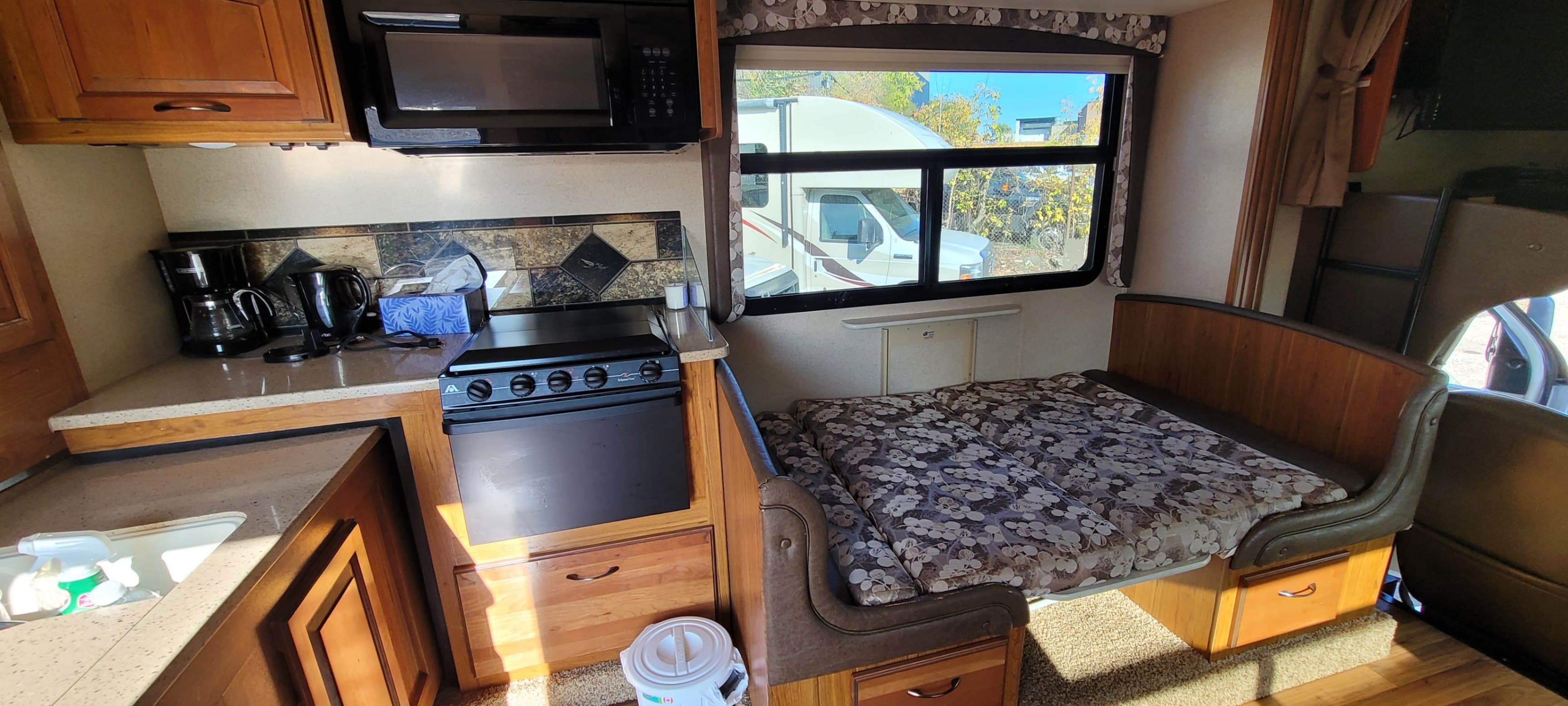 2016 Jayco Greyhawk - photo 29