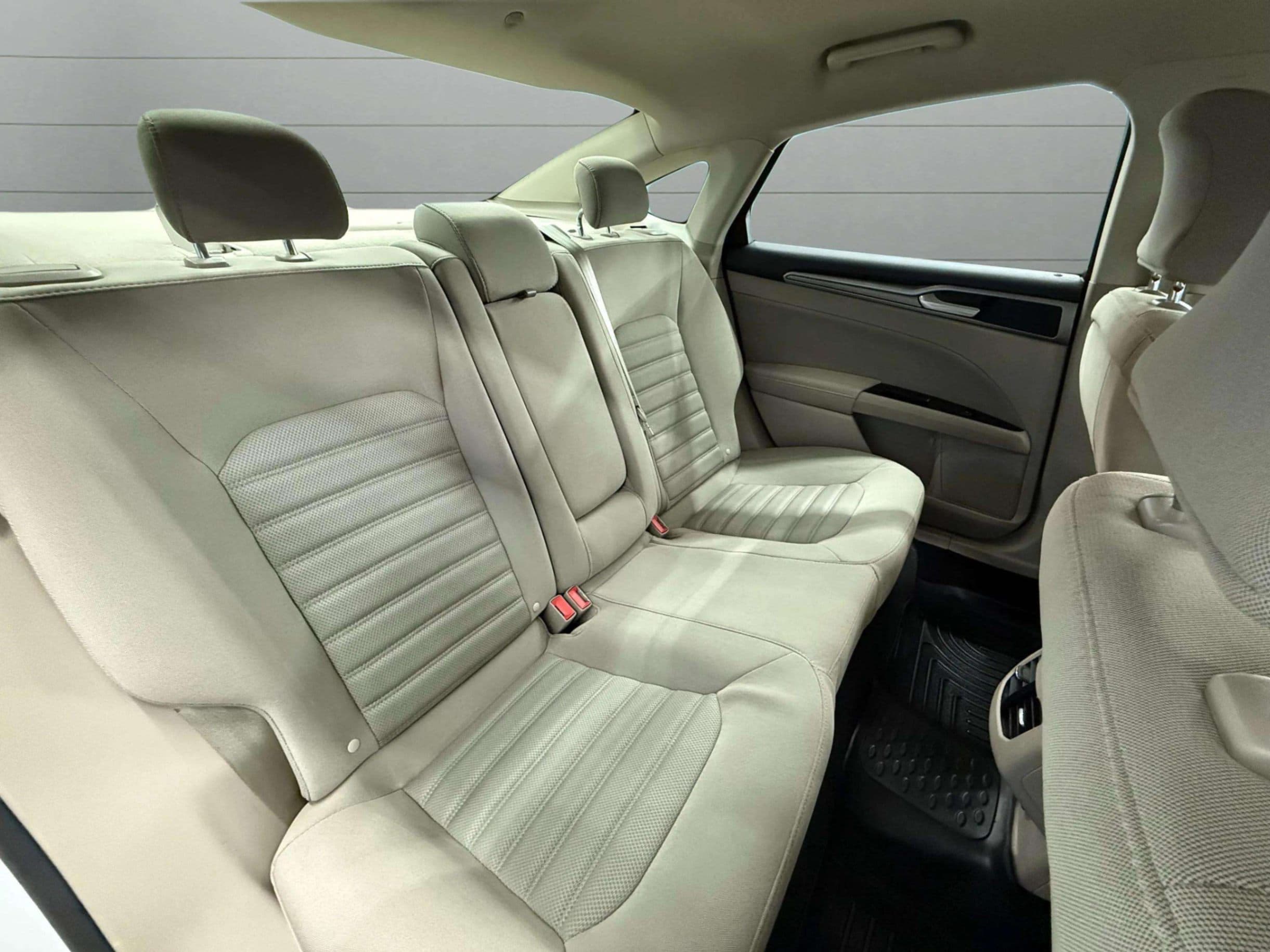 2017 Ford Fusion - photo 23