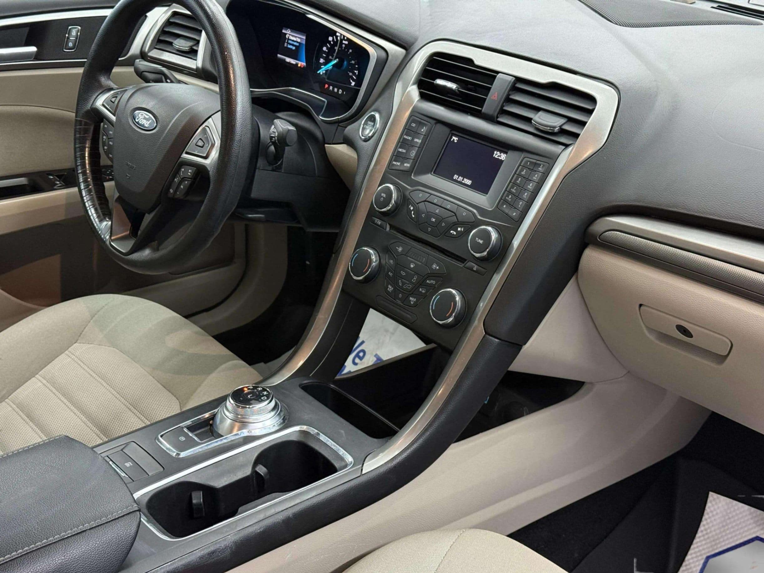 2017 Ford Fusion - photo 19