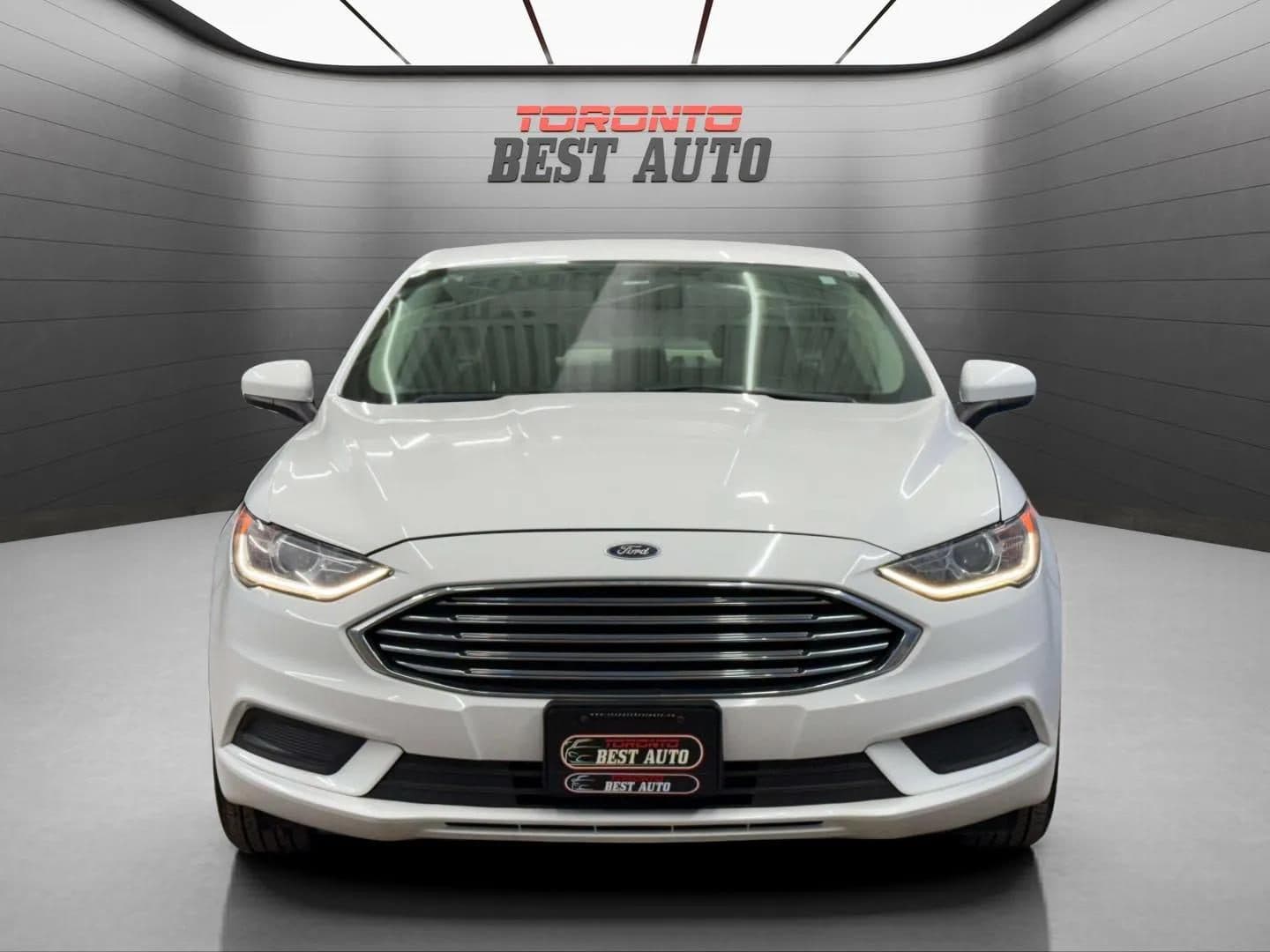 2017 Ford Fusion - photo 2