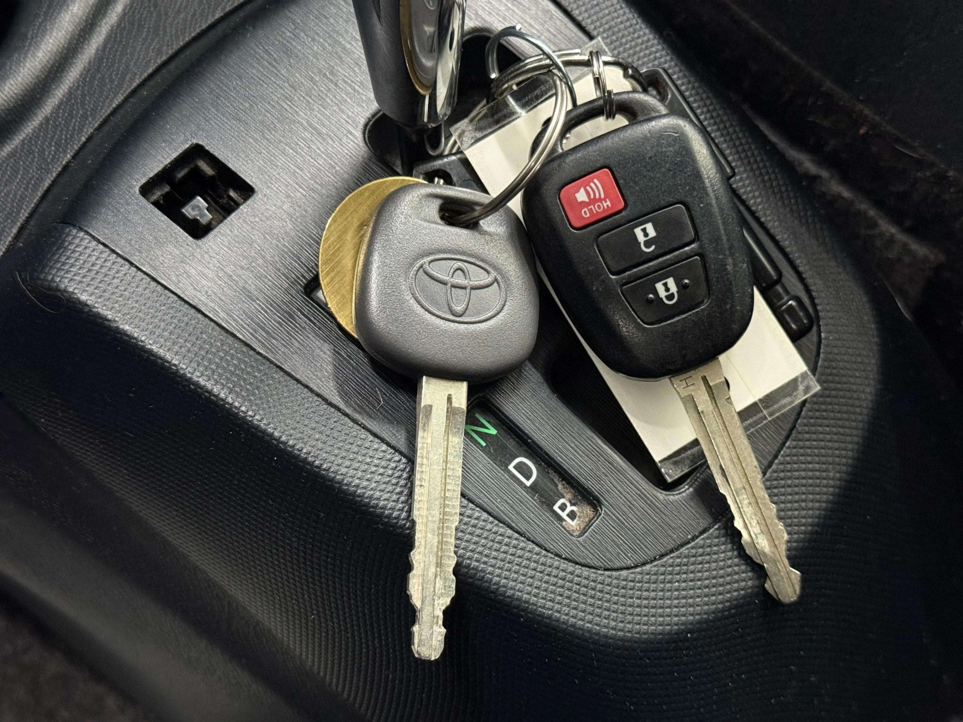 2017 Toyota Prius c - photo 27