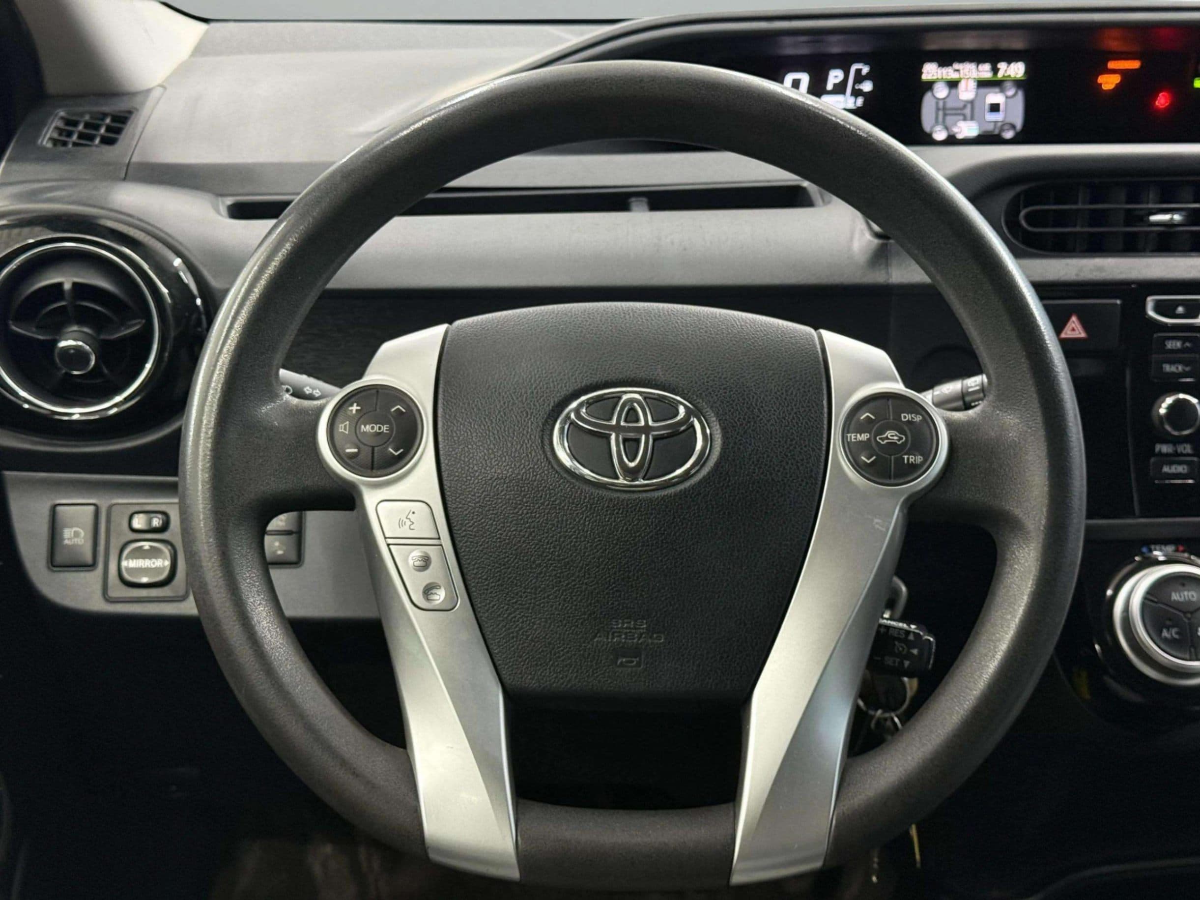 2017 Toyota Prius c - photo 13