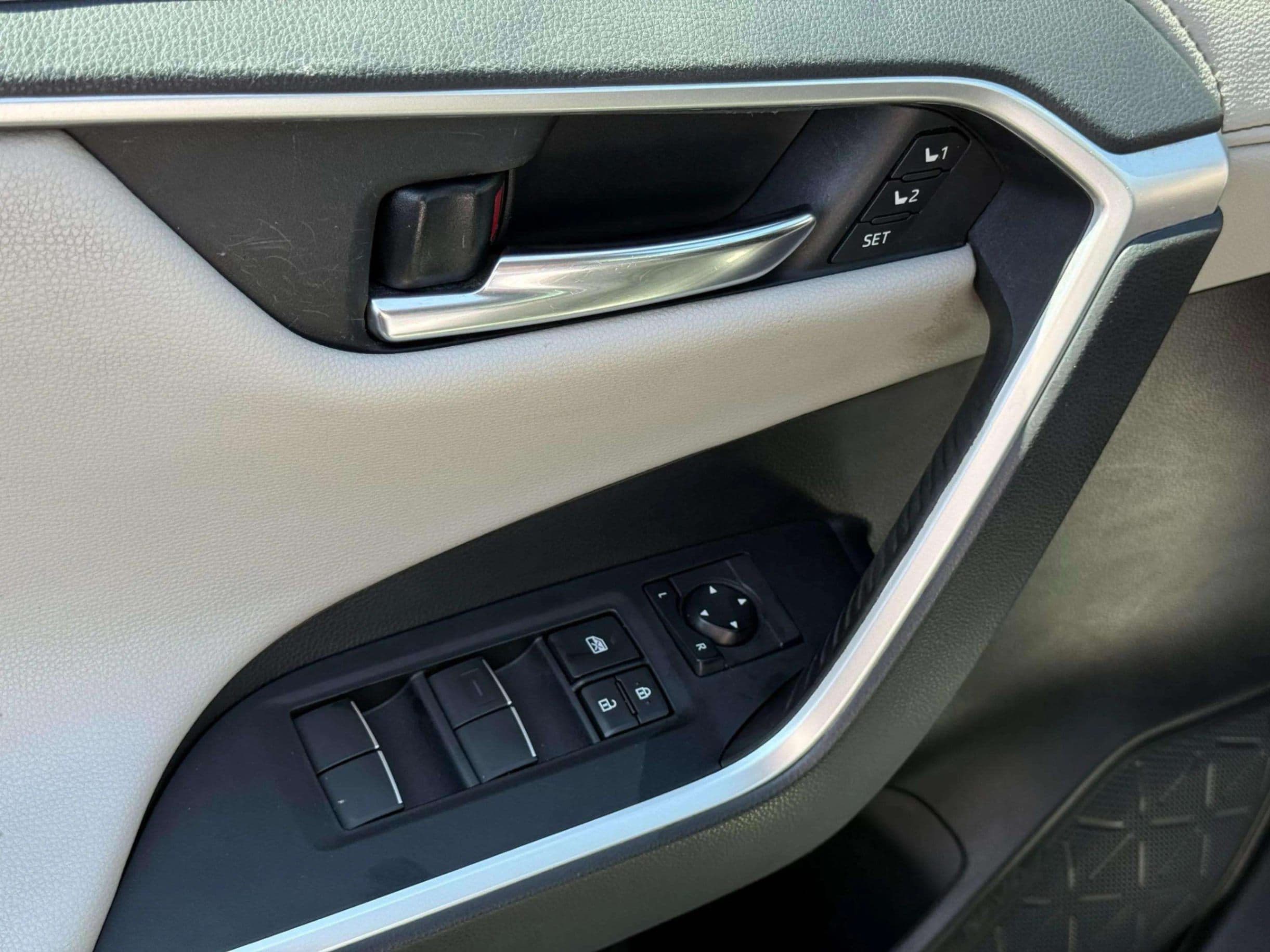 2019 TOYOTA RAV4 - photo 32