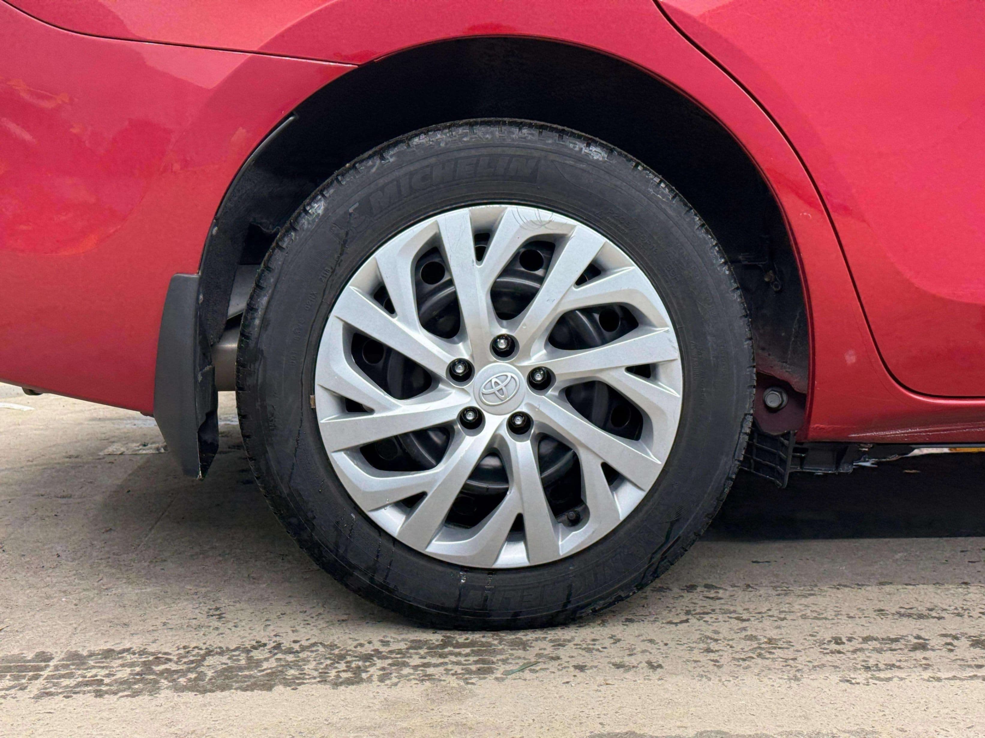 2019 Toyota Corolla - photo 8