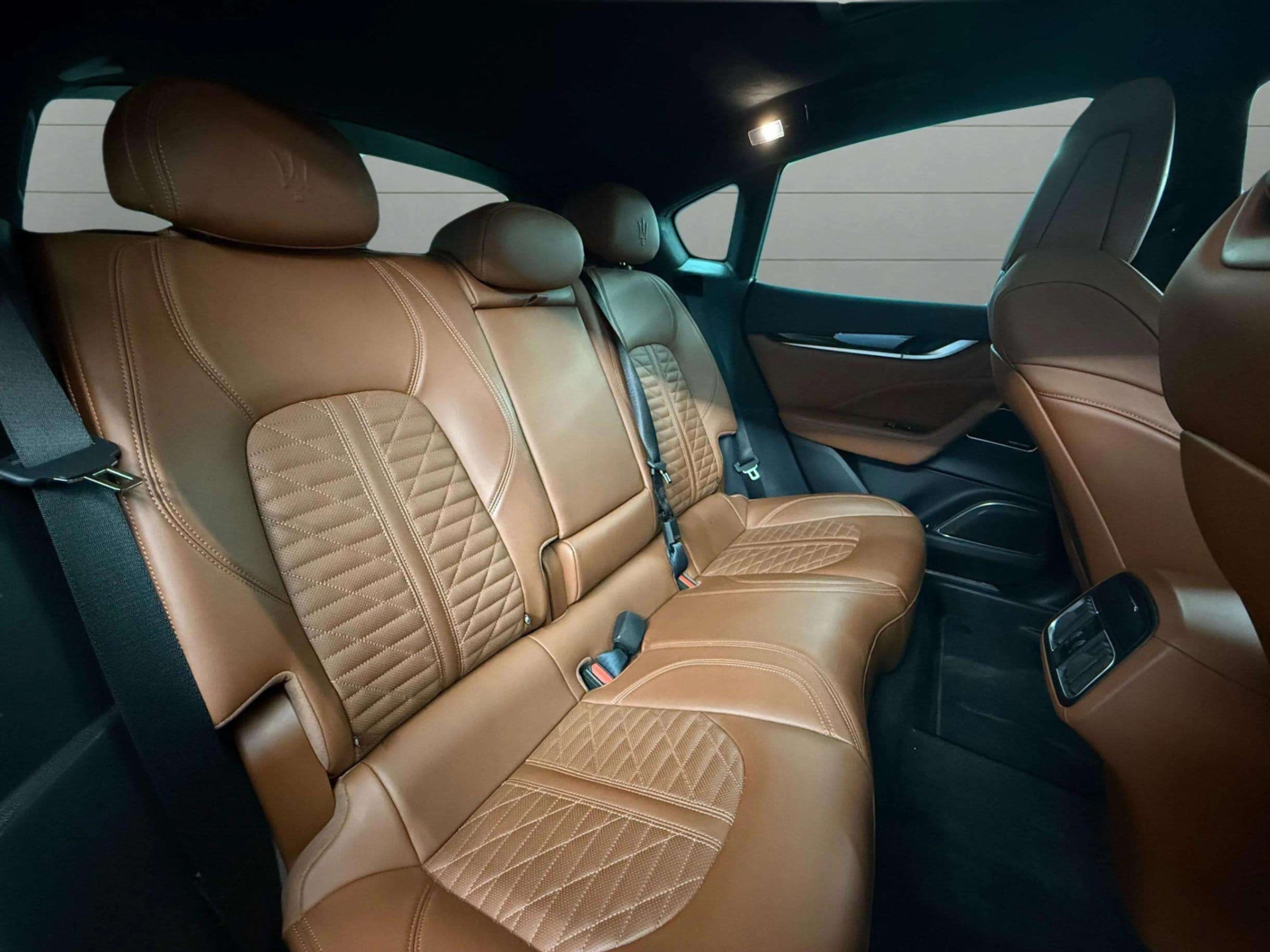 2020 Maserati Levante - photo 30