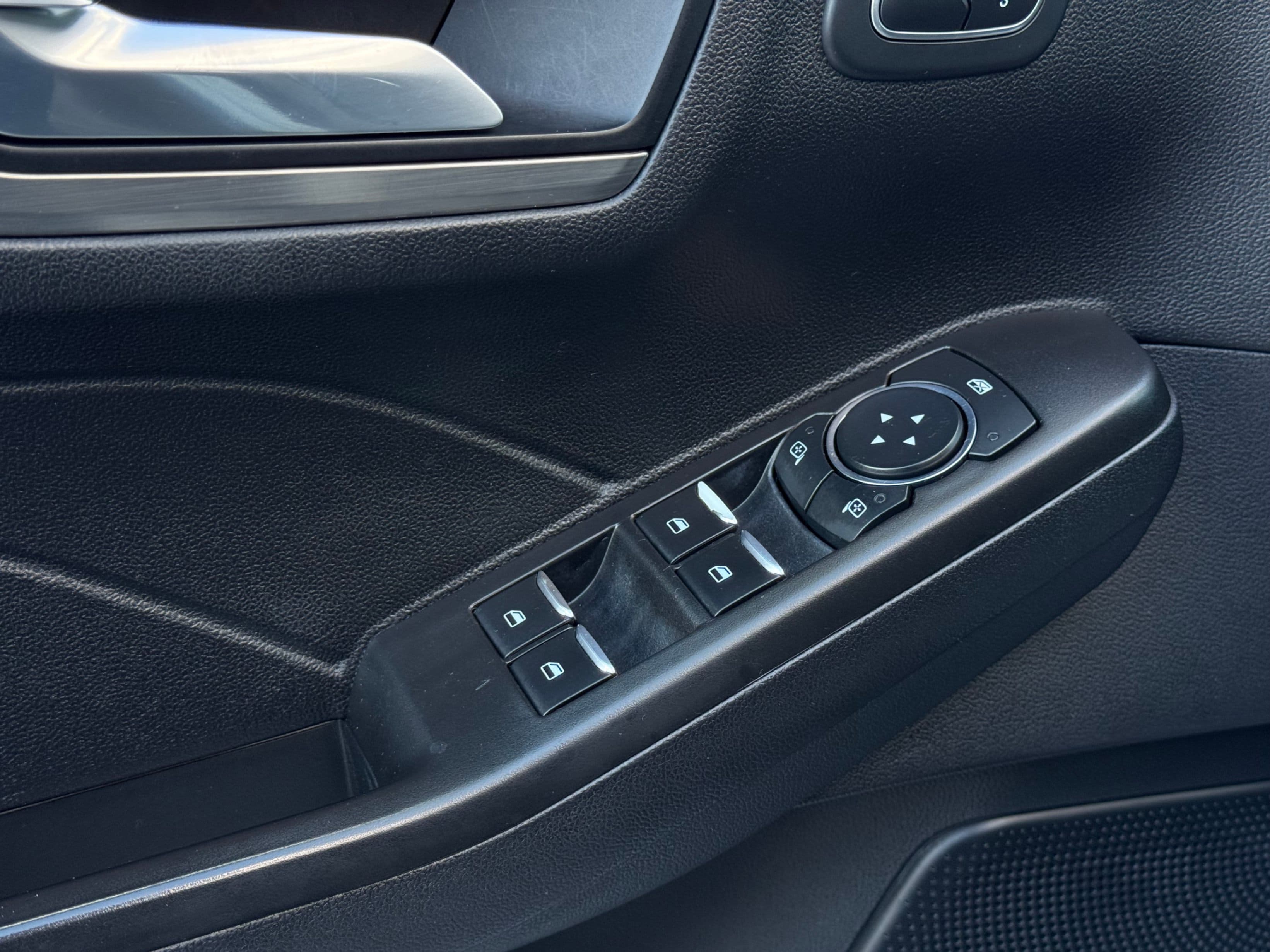 2021 Ford Escape - photo 23