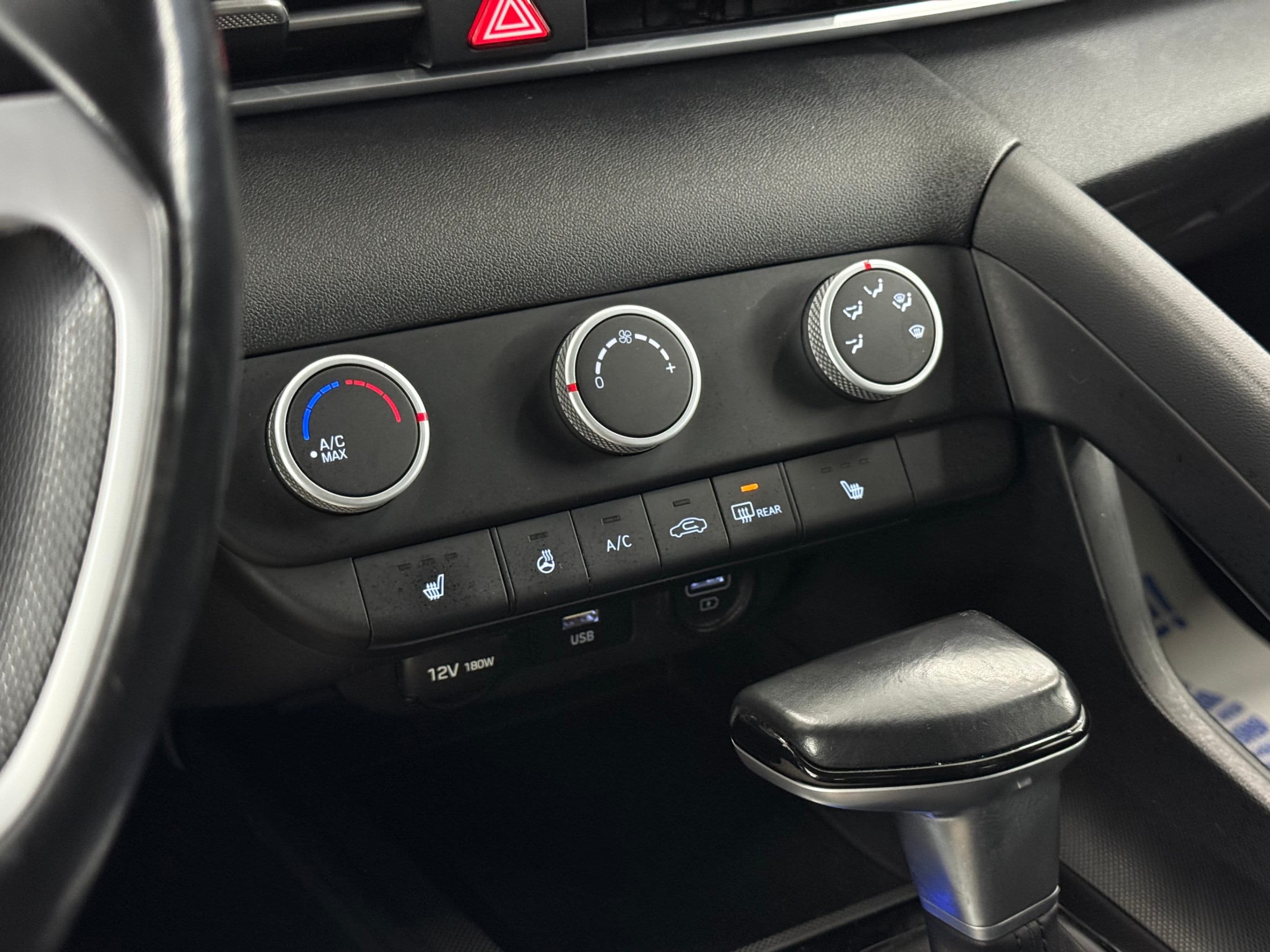 2021 Hyundai Elantra - photo 19