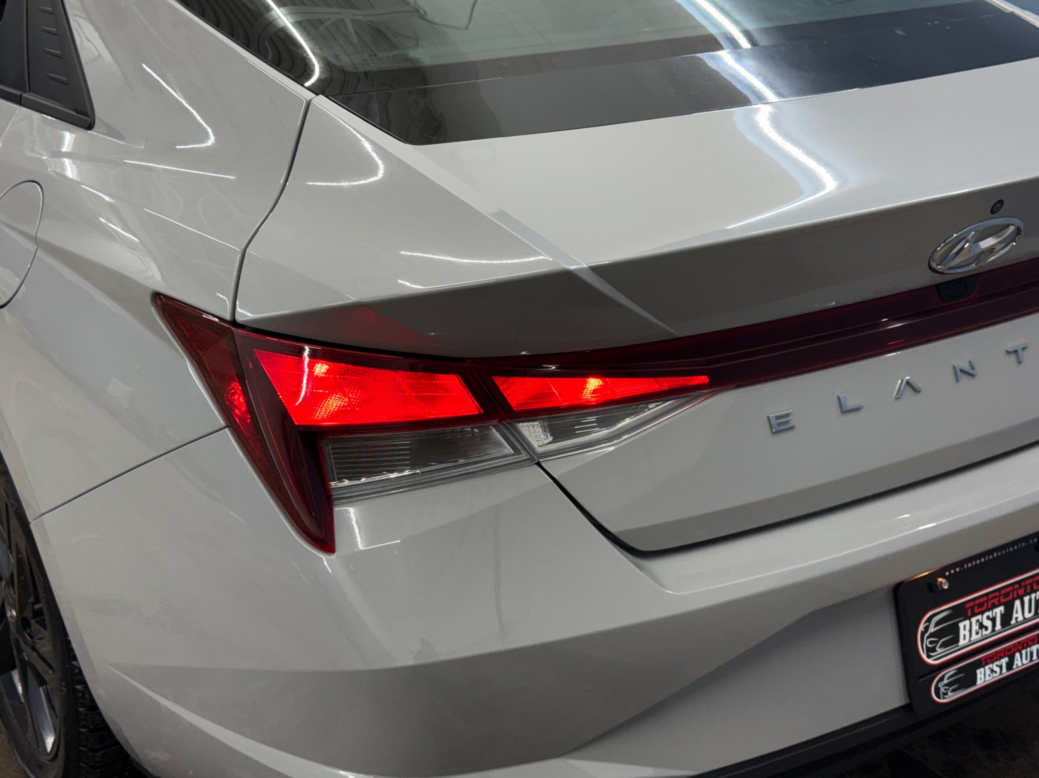 2021 Hyundai Elantra - photo 10