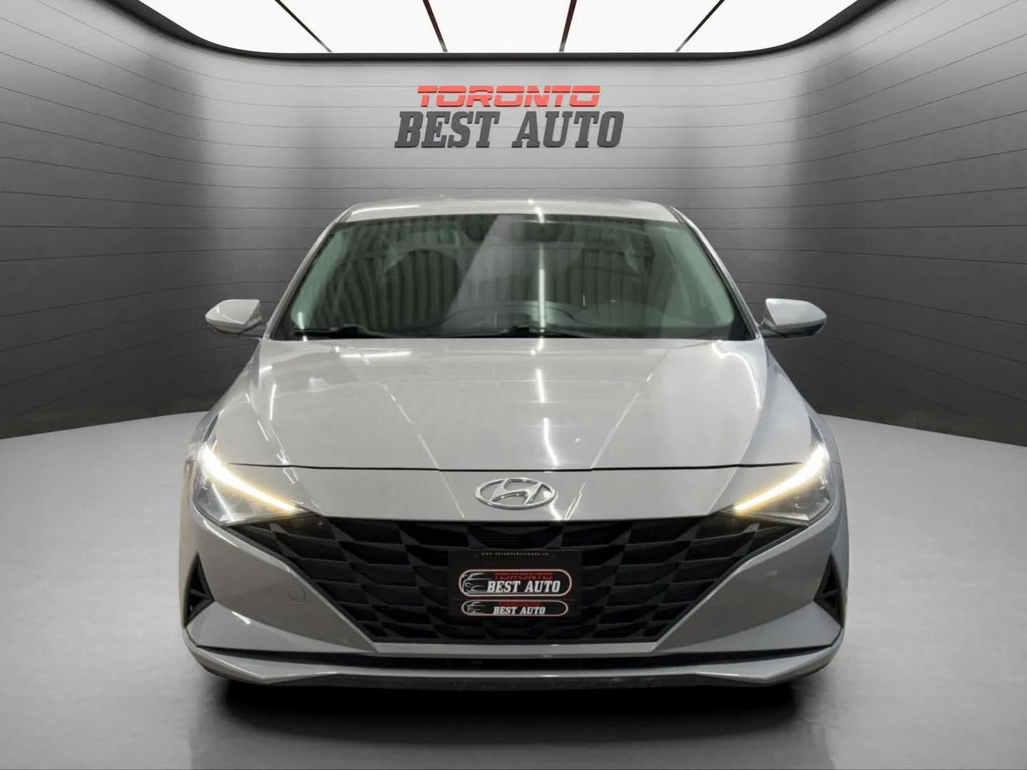 2021 Hyundai Elantra - photo 2