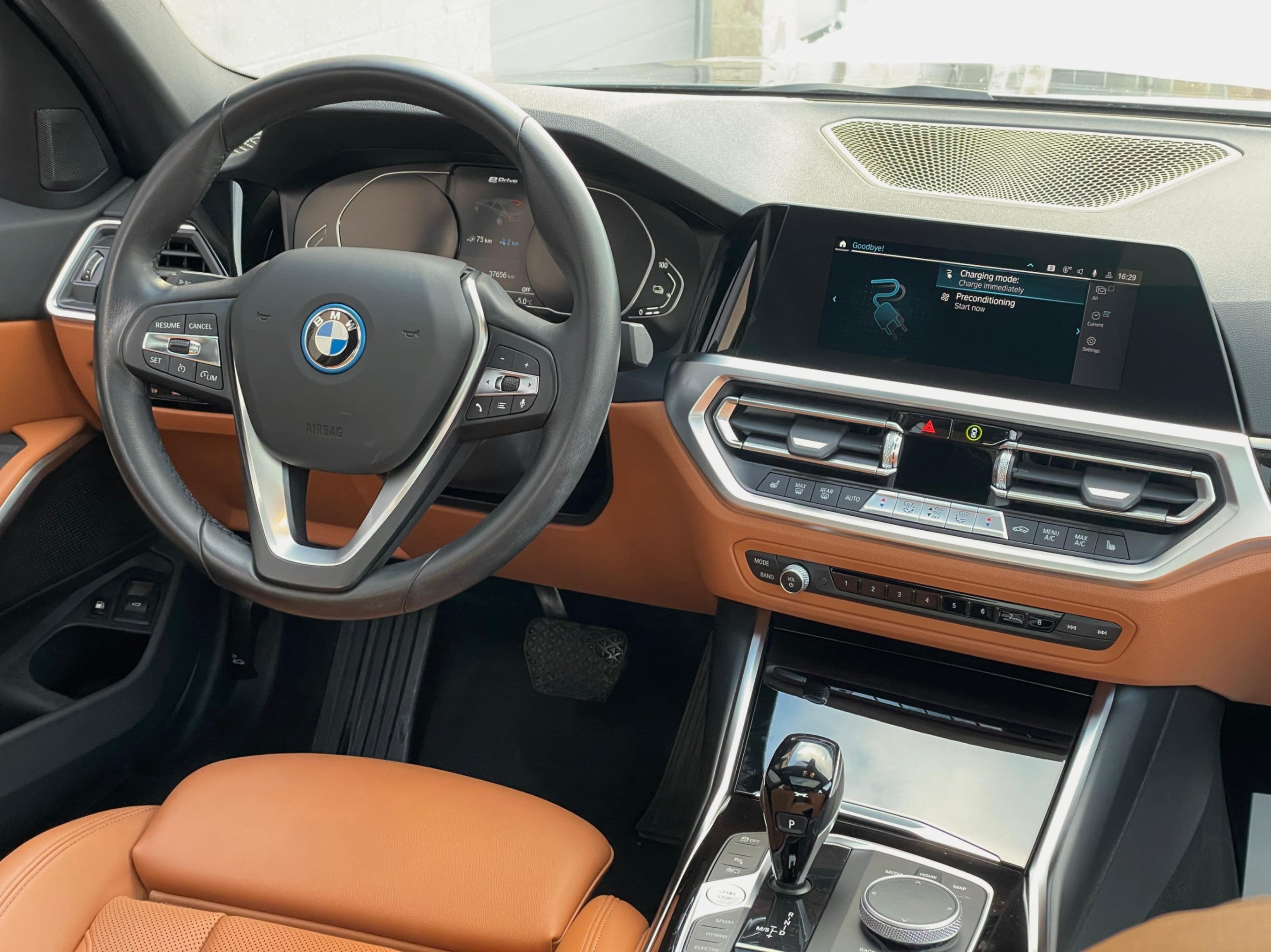 2022 BMW 3 SERIES - photo 28