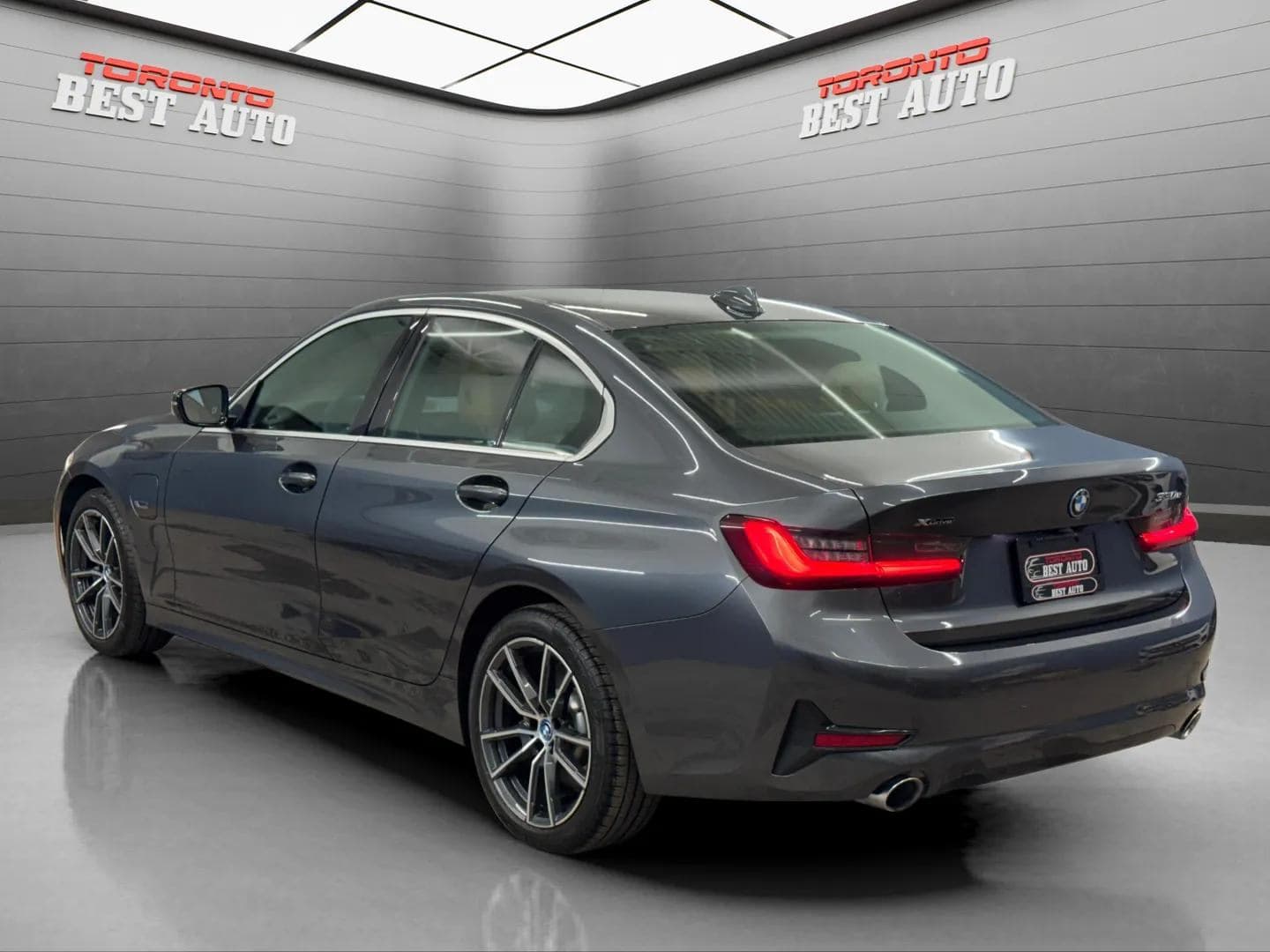 2022 BMW 3 SERIES - photo 5