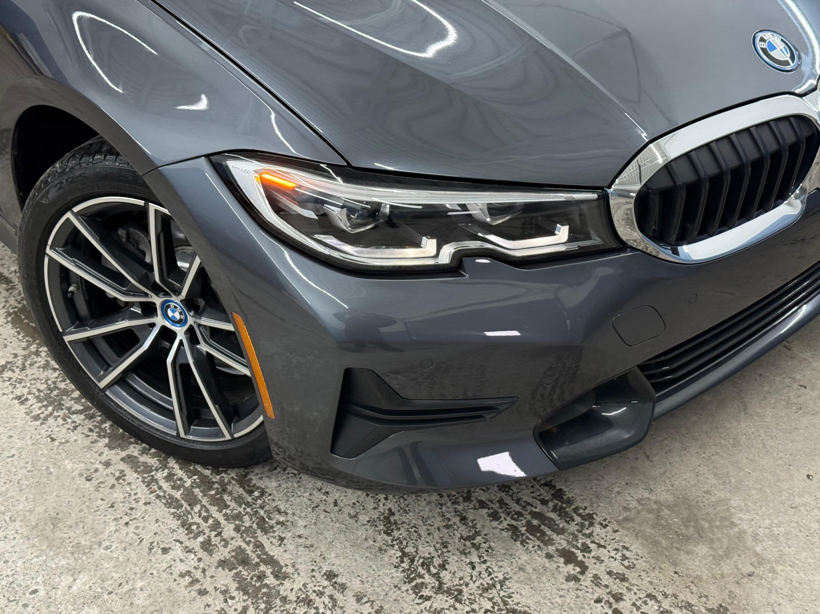 2022 BMW 3 SERIES - photo 10