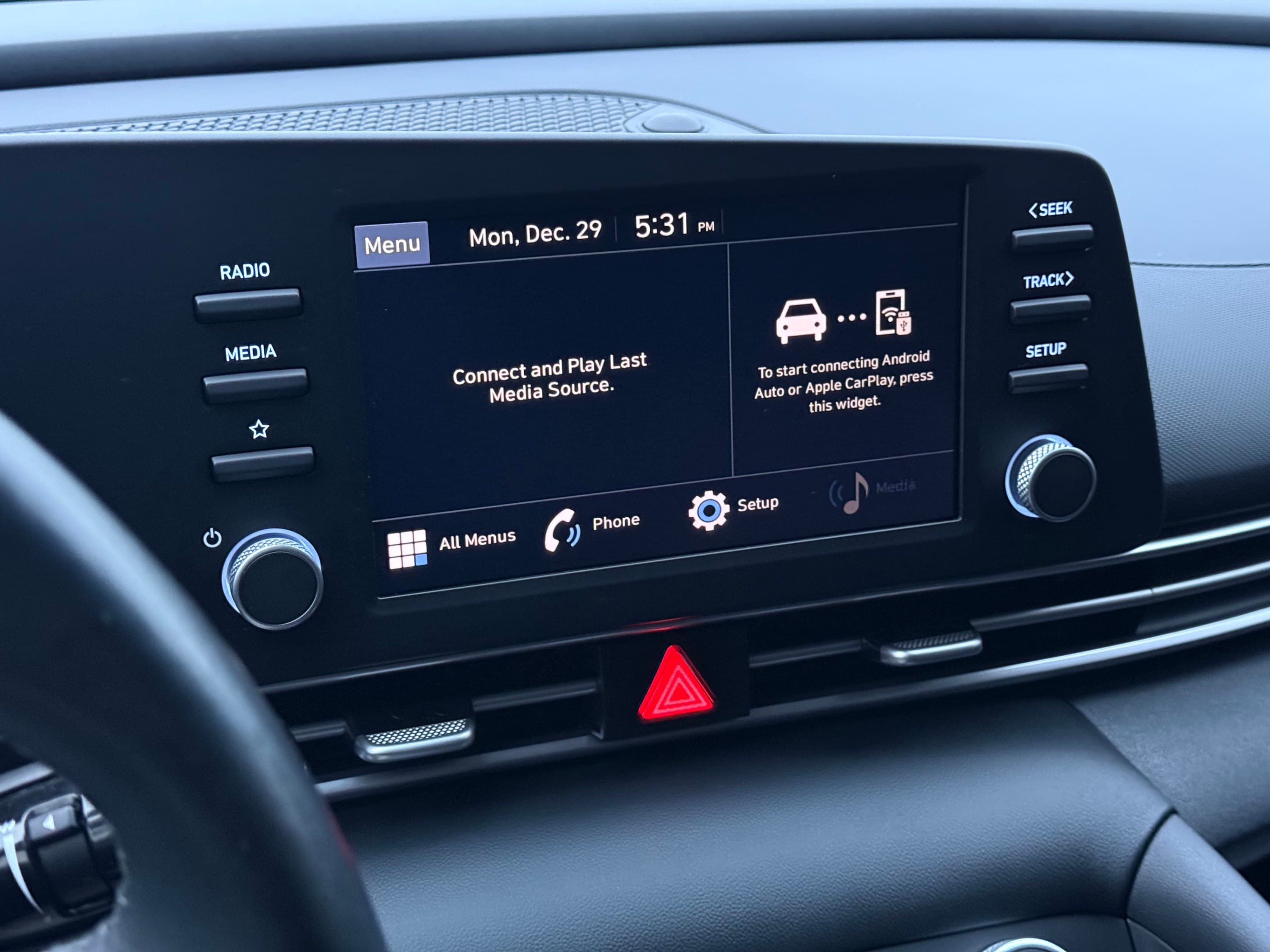 2023 Hyundai Elantra - photo 17