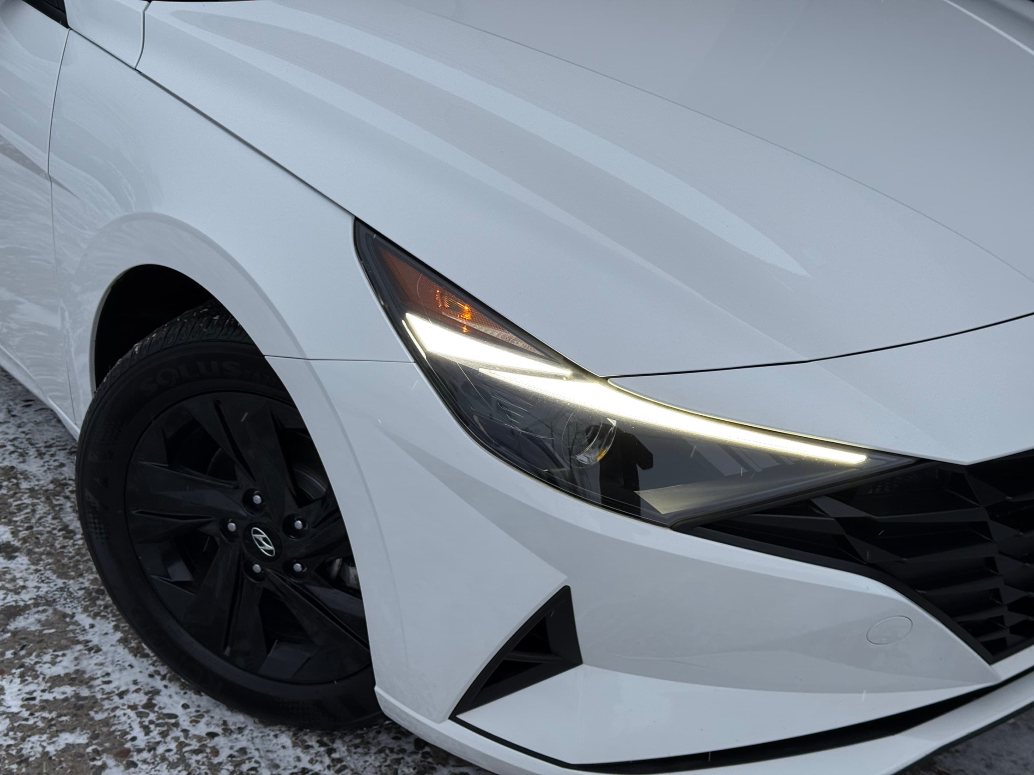 2023 Hyundai Elantra - photo 9