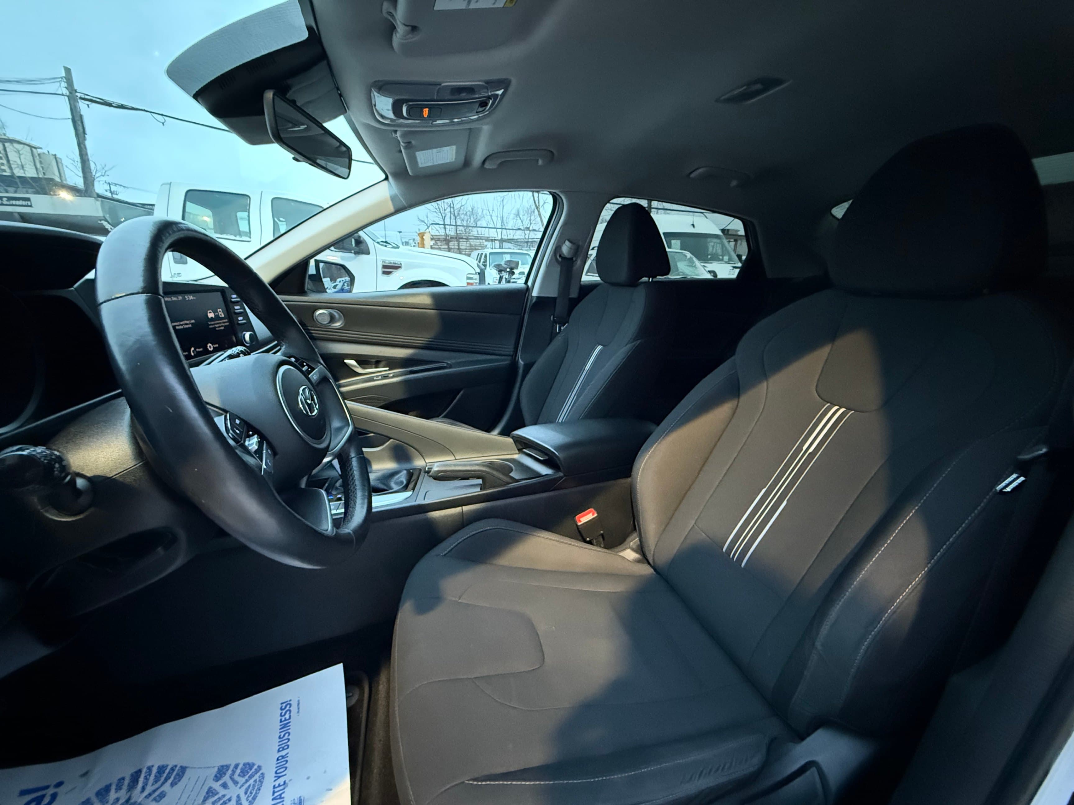 2023 Hyundai Elantra - photo 23