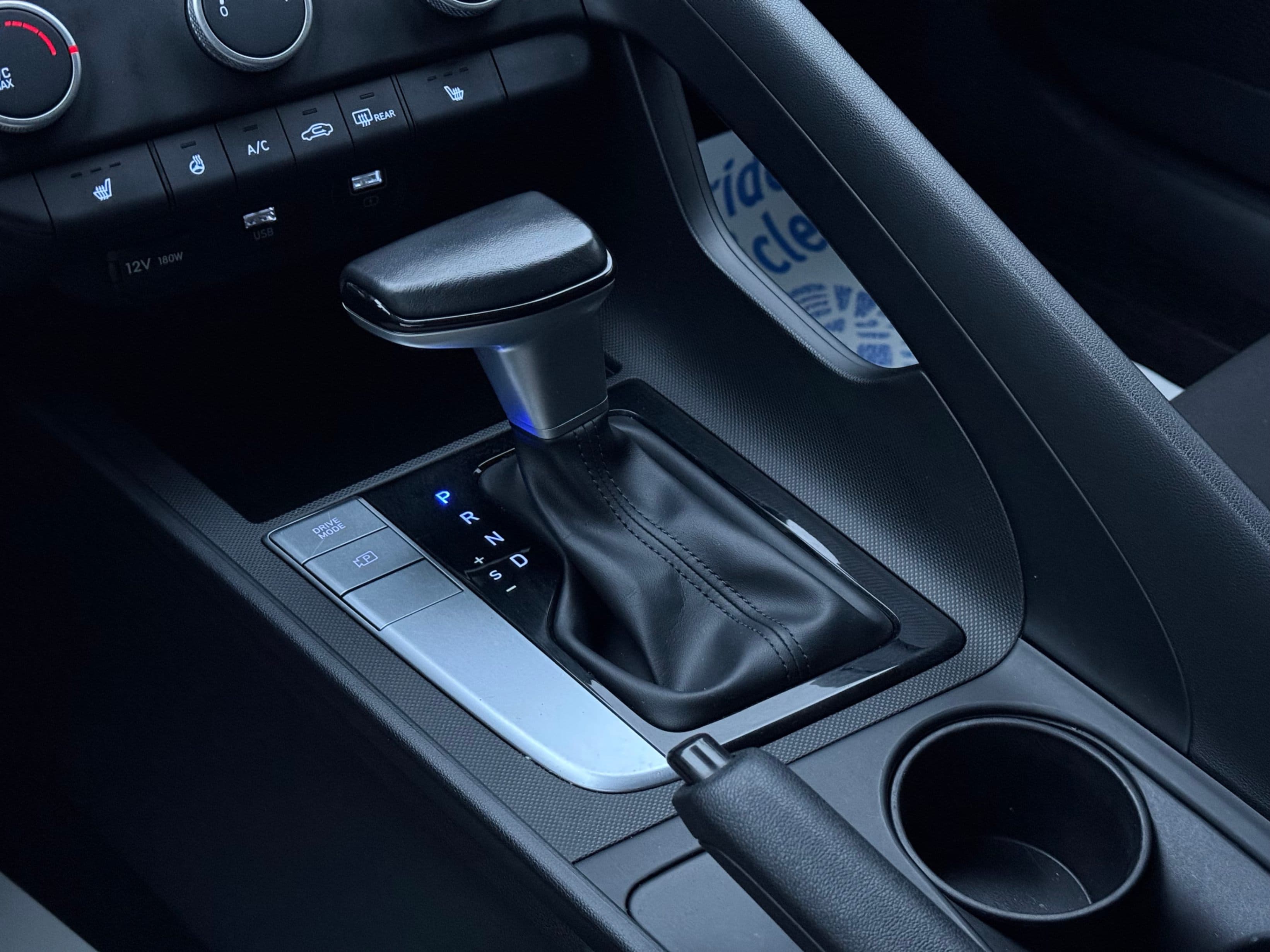 2023 Hyundai Elantra - photo 20