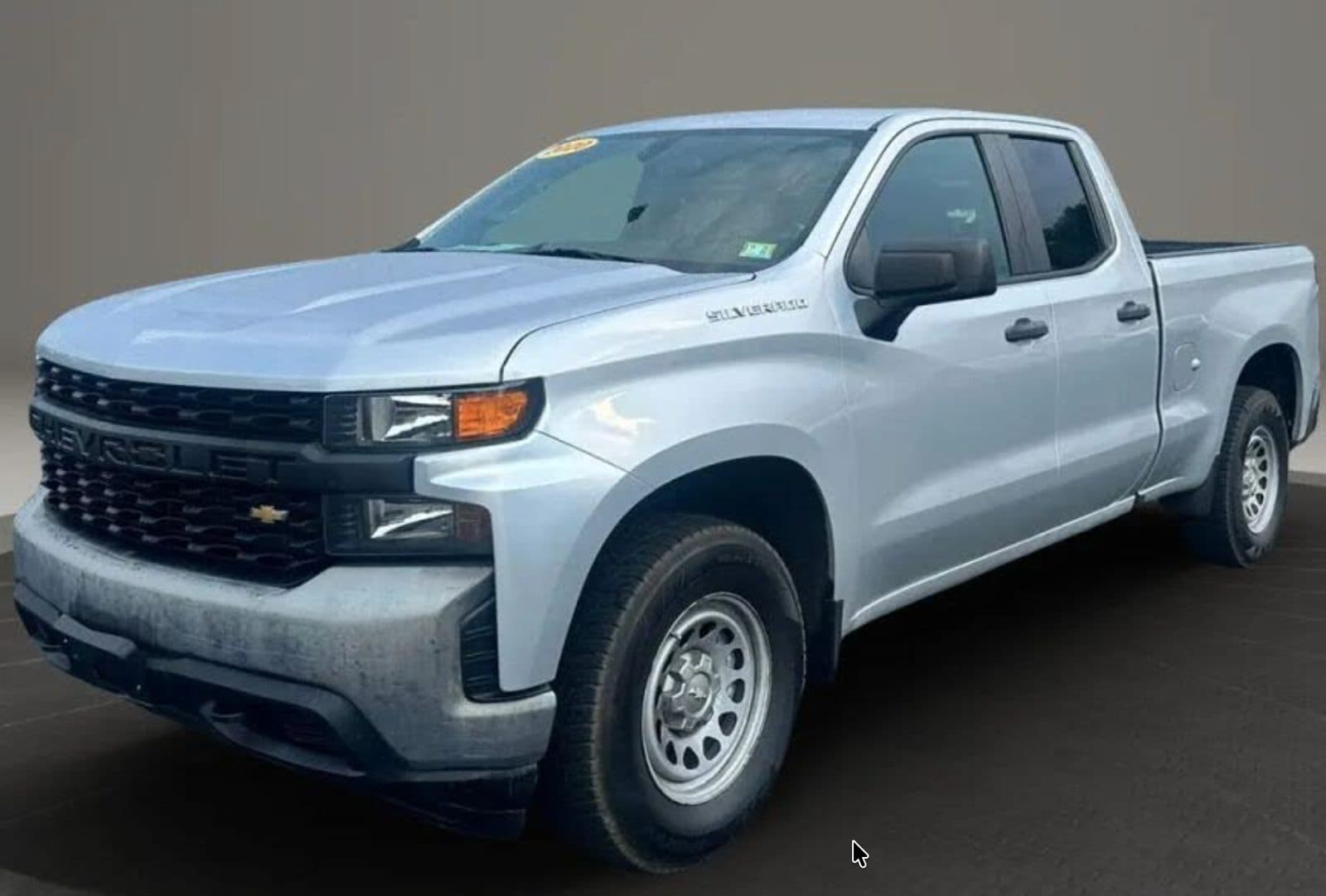 2020 Chevrolet Silverado - photo 2