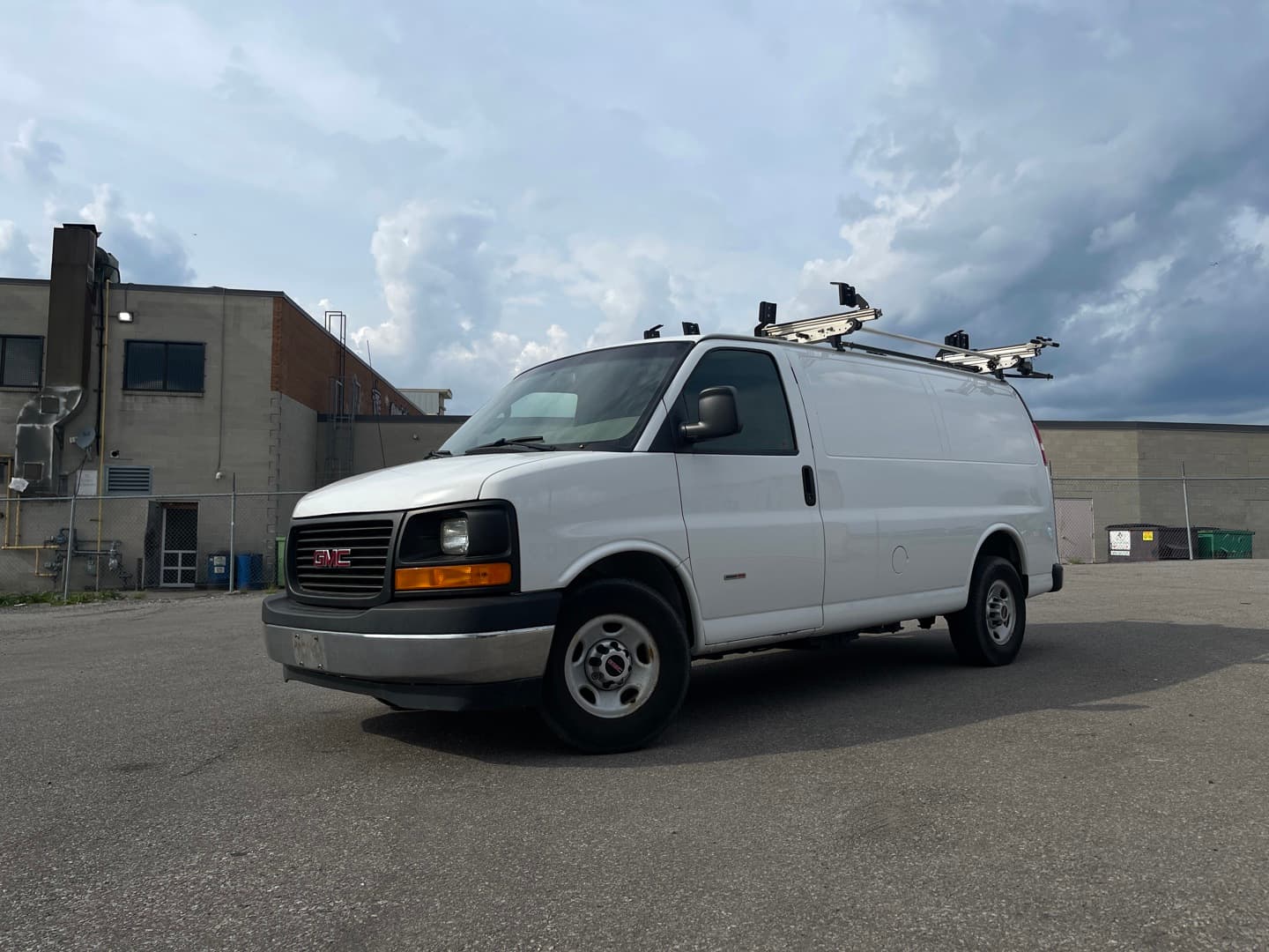 2017 GMC Savana